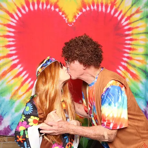 Peace Love Party vivid moment